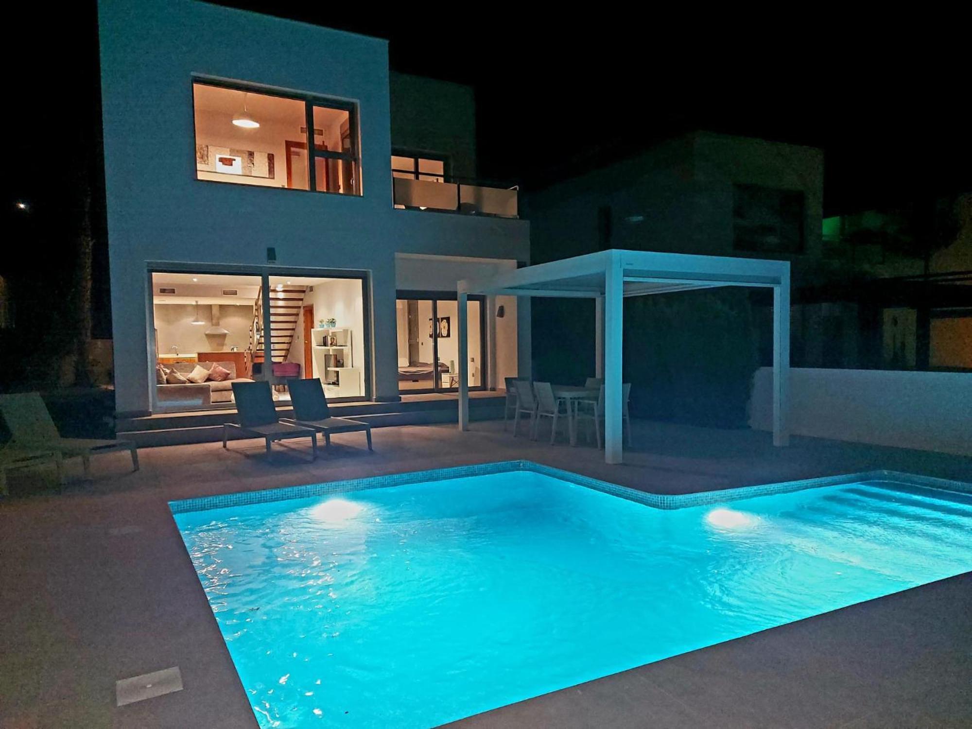 אלגורפה Modern Villa Frontline Golf מראה חיצוני תמונה